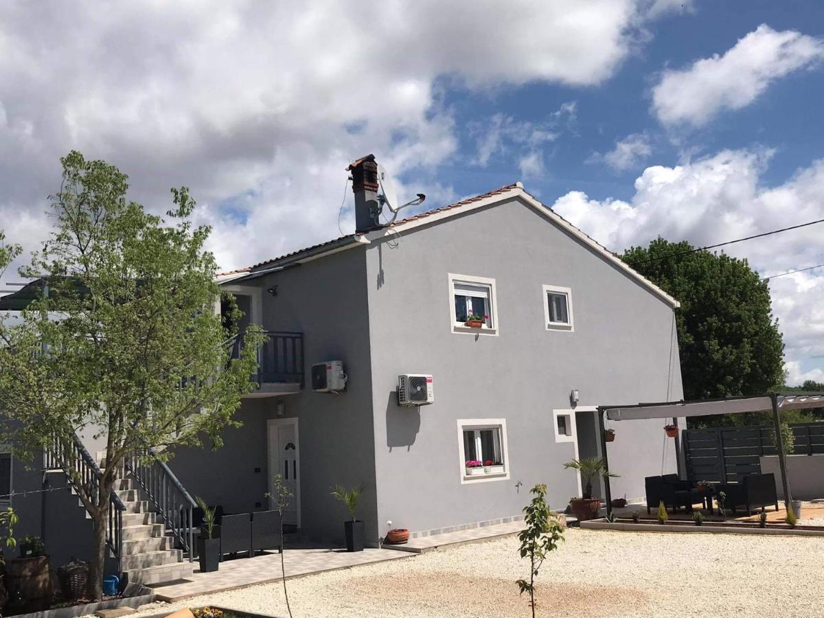 Apartmani Dokic Bale Zewnętrze zdjęcie