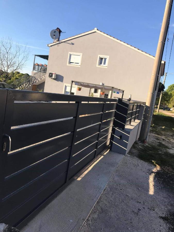 Apartmani Dokic Bale Zewnętrze zdjęcie