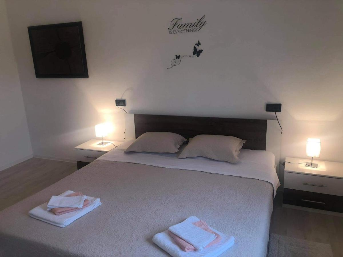 Apartmani Dokic Bale Zewnętrze zdjęcie