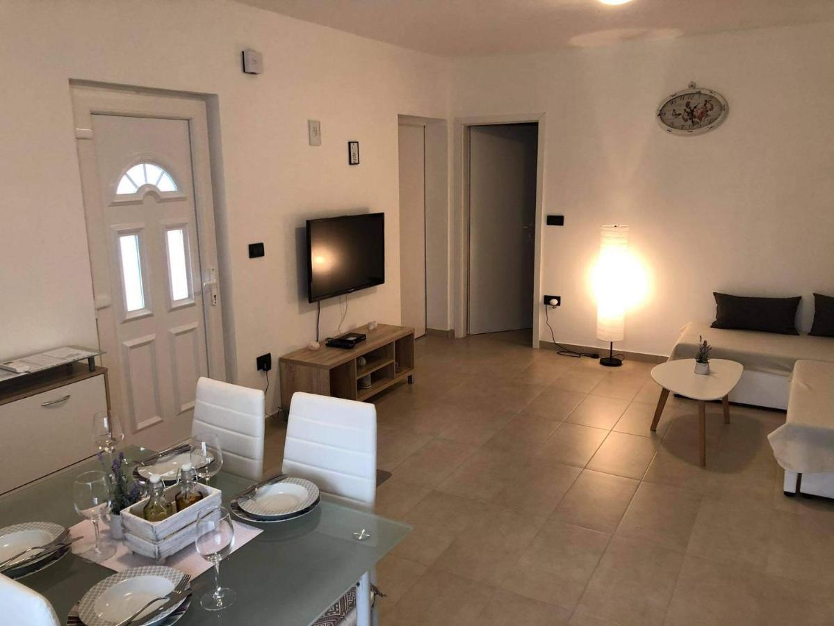 Apartmani Dokic Bale Zewnętrze zdjęcie